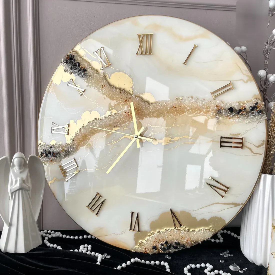 Soft Sandstone Luxe – Handcrafted Resin Wall Clock