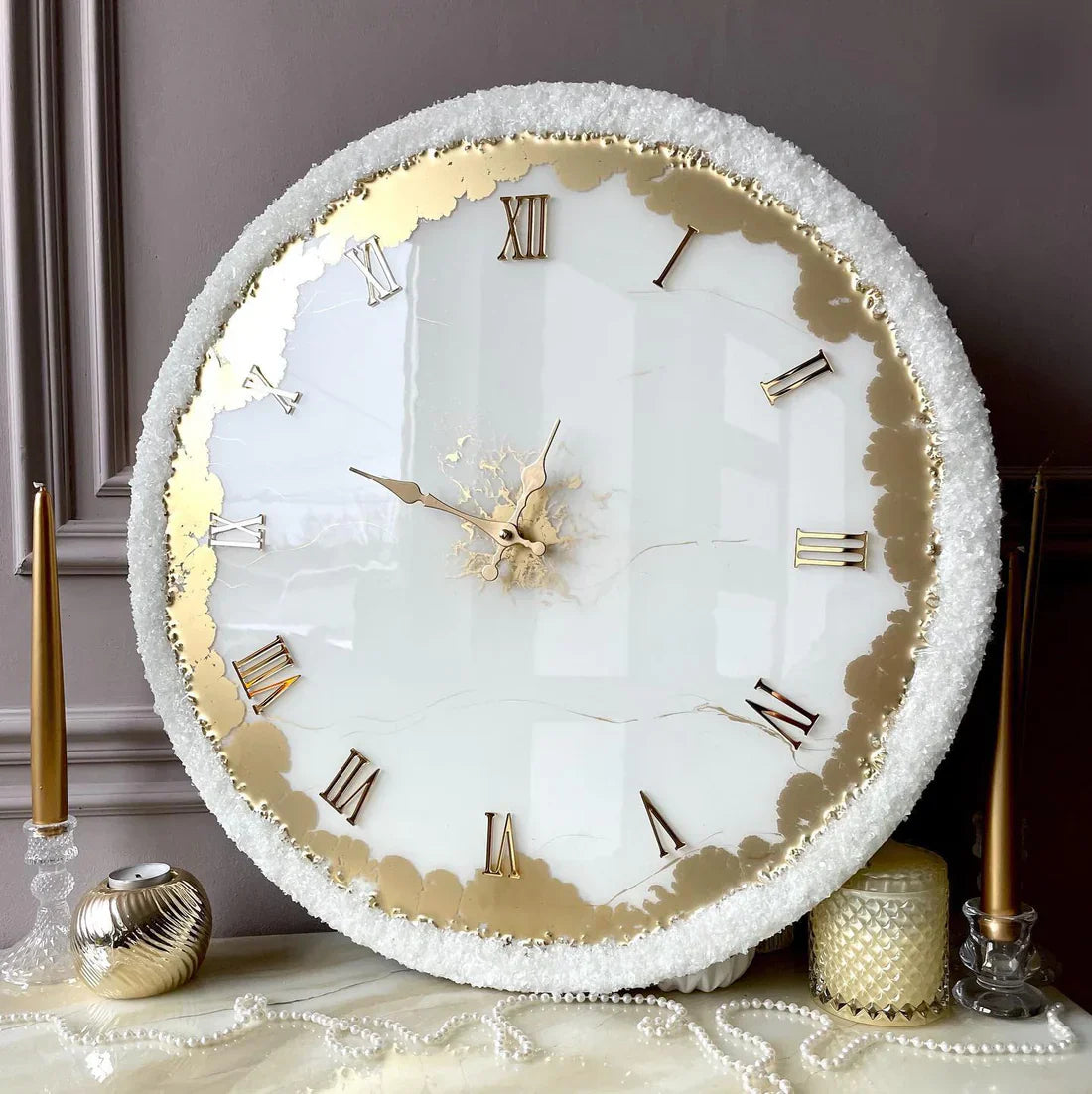 Snowbloom White – Handcrafted Resin Wall Clock